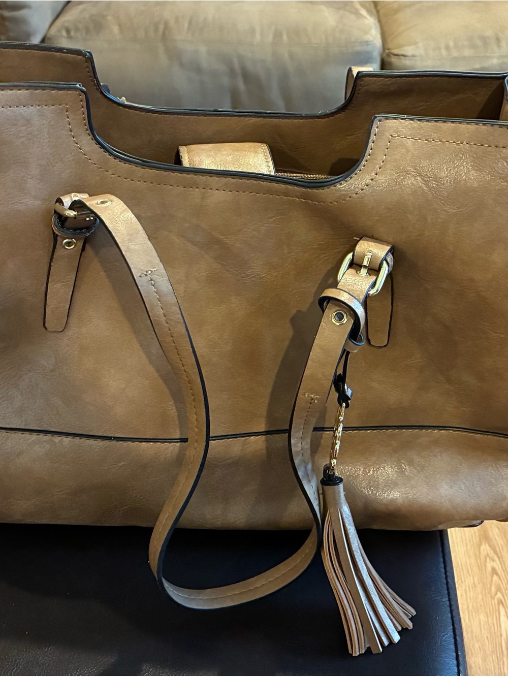 Classic Tan Leather Tote Bag with Tassel